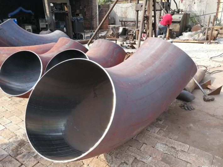 大口徑彎頭的定義